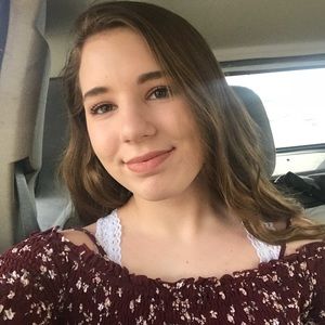 Meet your Posher, Savannah